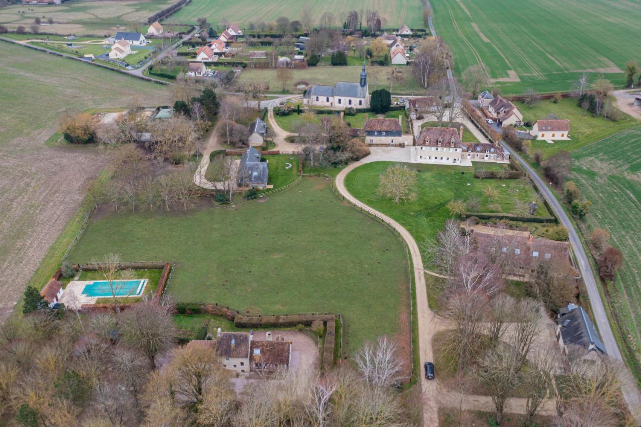 Charmante chaumière romantique avec piscine chauffée Bieville-en-Auge Extérieur photo